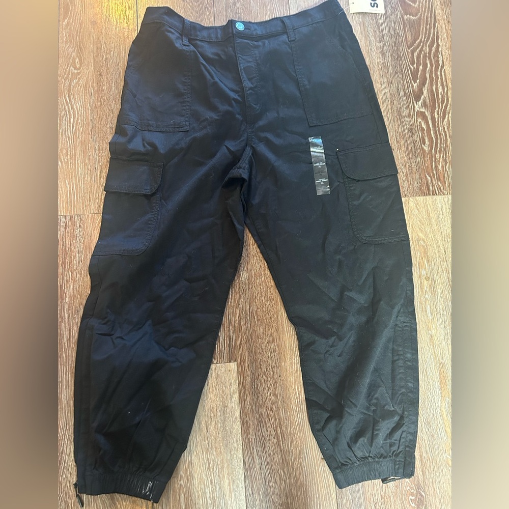 Black Cargo Pants